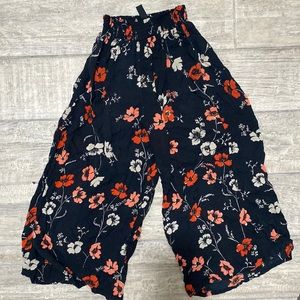 UO wide leg crop pants